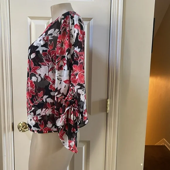 White House Black Market floral print Blouse, 10 petite - Picture 2 of 6